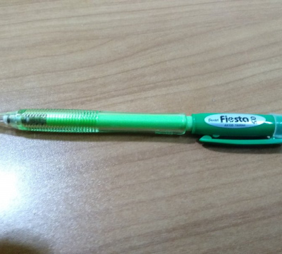 LAPICERO PENTEL FIESTA 0.5 Y 0.7 COLORES