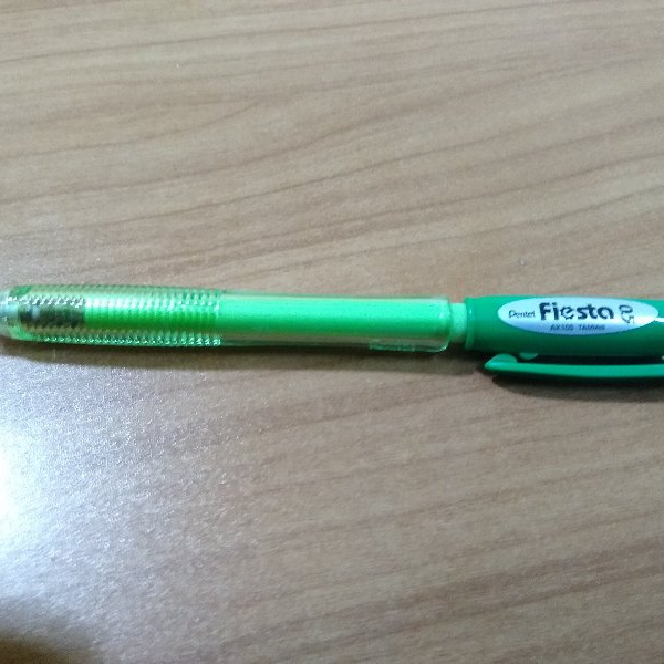 LAPICERO PENTEL FIESTA 0.5 Y 0.7 COLORES
