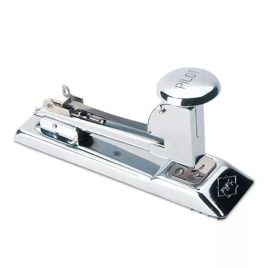 ENGRAPADORA PILOT METAL GOLPE GDE 401