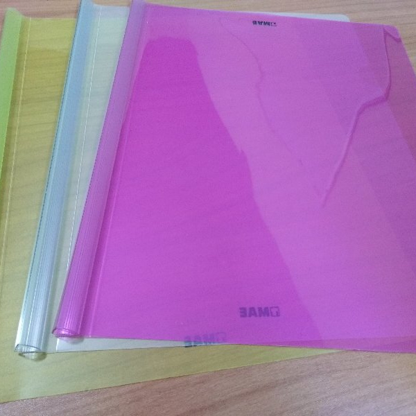 FOLDER PLASTICO T/C CON COSTILLA MAE FCC-10