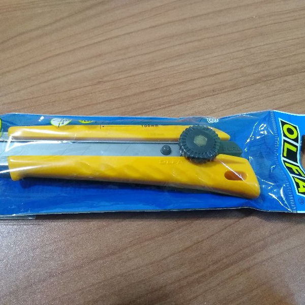 CUTTER OLFA GRANDE L-1